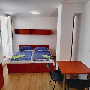 hostel-blanice.praguehotelsweb.com/