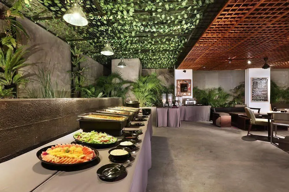 Liberta Seminyak Hotel